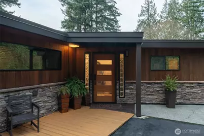 17368 Olympic Place, Mount Vernon, WA 98274 - Photo 2