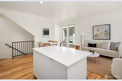 6042 B 41st Avenue SW, Seattle, WA 98136 - Photo 14