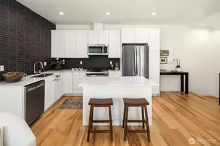 6042 B 41st Ave SW, Seattle, WA 98136 - Photo 6