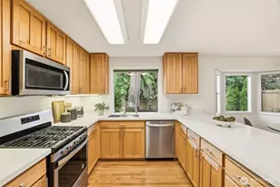 23928 SE 42nd Pl, Sammamish, WA 98029 - Photo 14