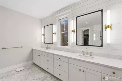 4716 48th Avenue NE, Seattle, WA 98105 - Photo 18