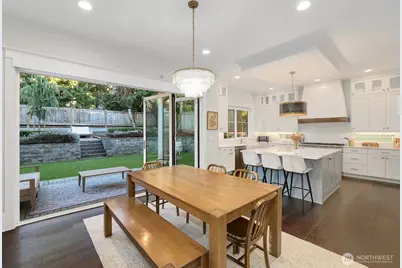 4716 48th Avenue NE, Seattle, WA 98105 - Photo 6