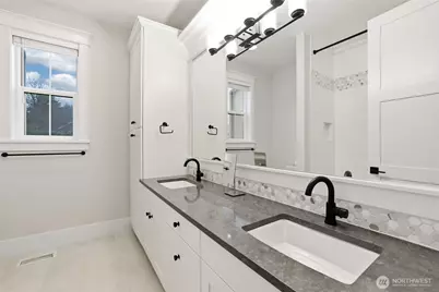 4716 48th Avenue NE, Seattle, WA 98105 - Photo 24