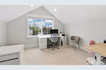 4716 48th Avenue NE, Seattle, WA 98105 - Photo 30