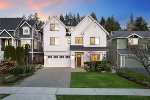 4716 48th Ave NE, Seattle, WA 98105 - Photo 2