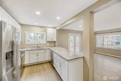 9004 218th Street SW, Edmonds, WA 98026 - Photo 6