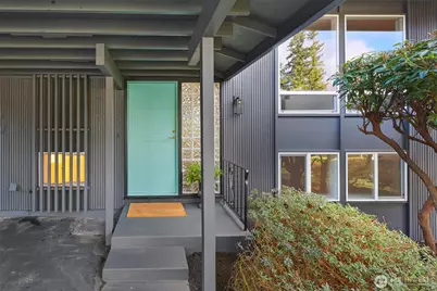 16505 67th Avenue W, Lynnwood, WA 98037 - Photo 2