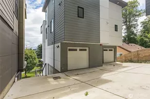 1019 Sturgus Ave S, Seattle, WA 98144 - Photo 20