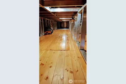 2040 Westlake Avenue N #17, Seattle, WA 98109 - Photo 20