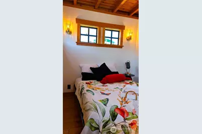 2040 Westlake Avenue N #17, Seattle, WA 98109 - Photo 16