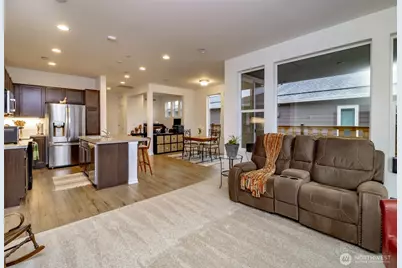 15108 183rd Avenue E, Bonney Lake, WA 98391 - Photo 4