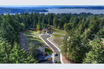 710 Chris David Drive, Steilacoom, WA 98388 - Photo 12