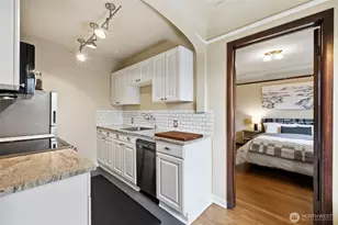 1120 17th Ave, Seattle, WA 98122 - Photo 14