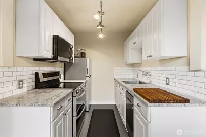 1120 17th Avenue #104, Seattle, WA 98122 - Photo 12