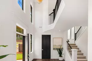 601 Chris David Dr, Steilacoom, WA 98388 - Photo 2