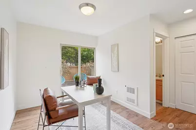 13435 Greenwood Avenue N #E, Seattle, WA 98133 - Photo 4