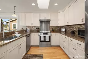 616 Glen St, Edmonds, WA 98020 - Photo 4