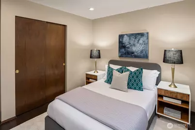 5220 21st Avenue NE #2, Seattle, WA 98105 - Photo 14