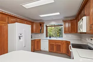 7680 SE Southworth Dr, Port Orchard, WA 98366 - Photo 18