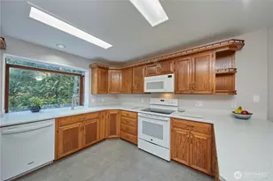 7680 SE Southworth Dr, Port Orchard, WA 98366 - Photo 16