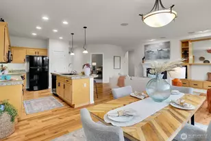 23042 NE 128th Pl, Redmond, WA 98053 - Photo 8