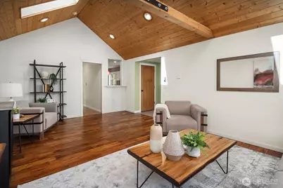 14333 Dayton Avenue N, Seattle, WA 98133 - Photo 8