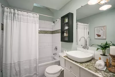 14333 Dayton Avenue N, Seattle, WA 98133 - Photo 18