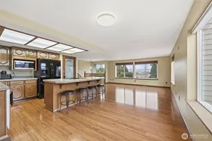 315 Taylor Ave NW, Renton, WA 98057 - Photo 10