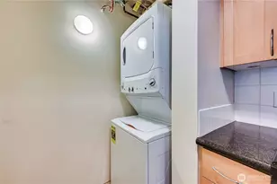 2929 1st Ave, Seattle, WA 98121 - Photo 14