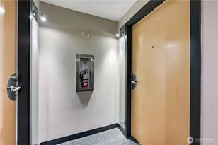 2929 1st Ave, Seattle, WA 98121 - Photo 4