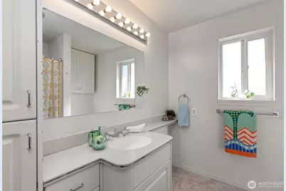 1721 McDougall Avenue, Everett, WA 98201 - Photo 20