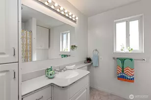 1721 McDougall Ave, Everett, WA 98201 - Photo 20