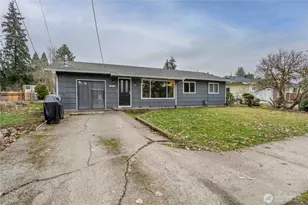 1021 W 4th St, Centralia, WA 98531 - Photo 2