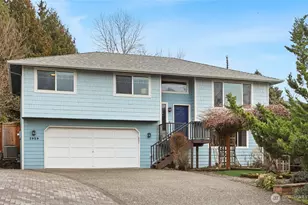 3929 205th Pl SW, Lynnwood, WA 98036 - Photo 2