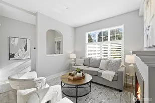 22672 NE Alder Crest Ln, Redmond, WA 98053 - Photo 4