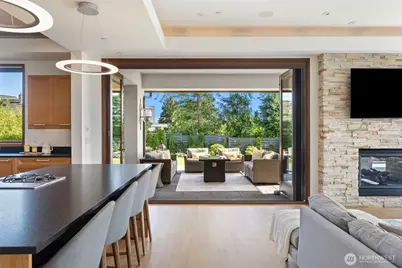 8631 NE 19th Place, Clyde Hill, WA 98004 - Photo 8