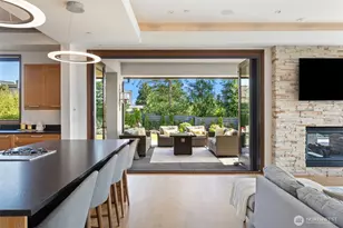 8631 NE 19th Pl, Clyde Hill, WA 98004 - Photo 8