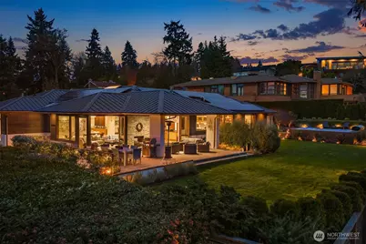 8631 NE 19th Place, Clyde Hill, WA 98004 - Photo 2