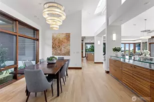 8631 NE 19th Pl, Clyde Hill, WA 98004 - Photo 12