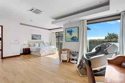 8631 NE 19th Place, Clyde Hill, WA 98004 - Photo 16