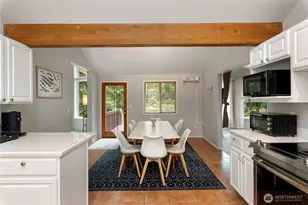 41 E Westlake Pl, Allyn, WA 98524 - Photo 14