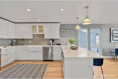 3028 63rd Avenue SW, Seattle, WA 98116 - Photo 12