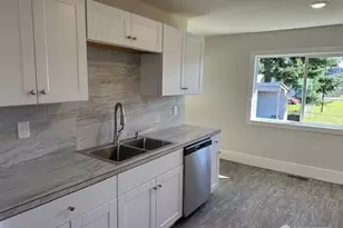 402 S 4th Ave, Kelso, WA 98626 - Photo 6