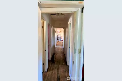 1701 51st Street NE, Tacoma, WA 98422 - Photo 18