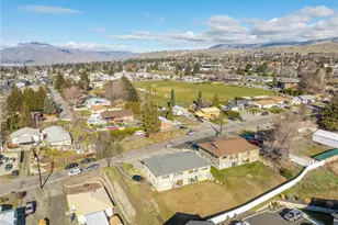 410 7th St NE, East Wenatchee, WA 98802 - Photo 4