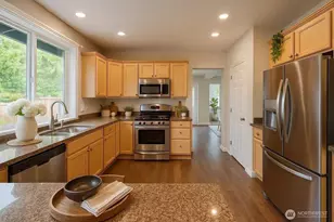 7928 NE 184 St, Kenmore, WA 98028 - Photo 4