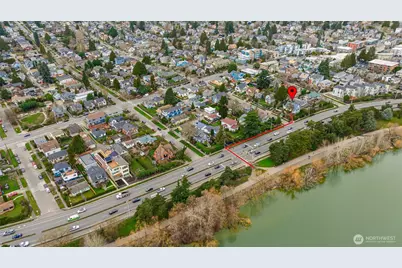 932 N 70th Street, Seattle, WA 98103 - Photo 36