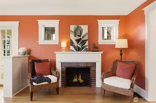 932 N 70th St, Seattle, WA 98103 - Photo 12