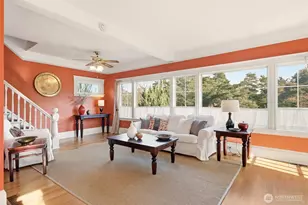 932 N 70th St, Seattle, WA 98103 - Photo 10