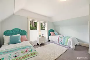 932 N 70th St, Seattle, WA 98103 - Photo 22